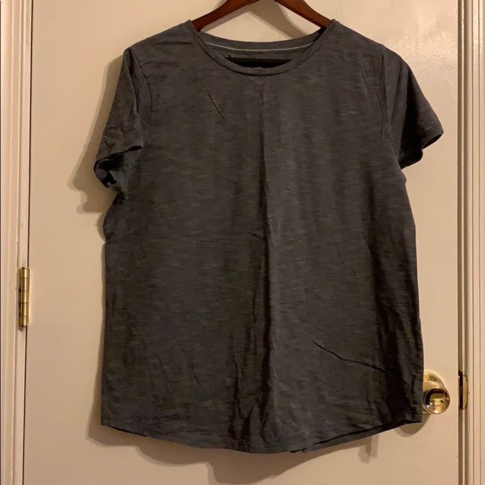 Grey basic tee